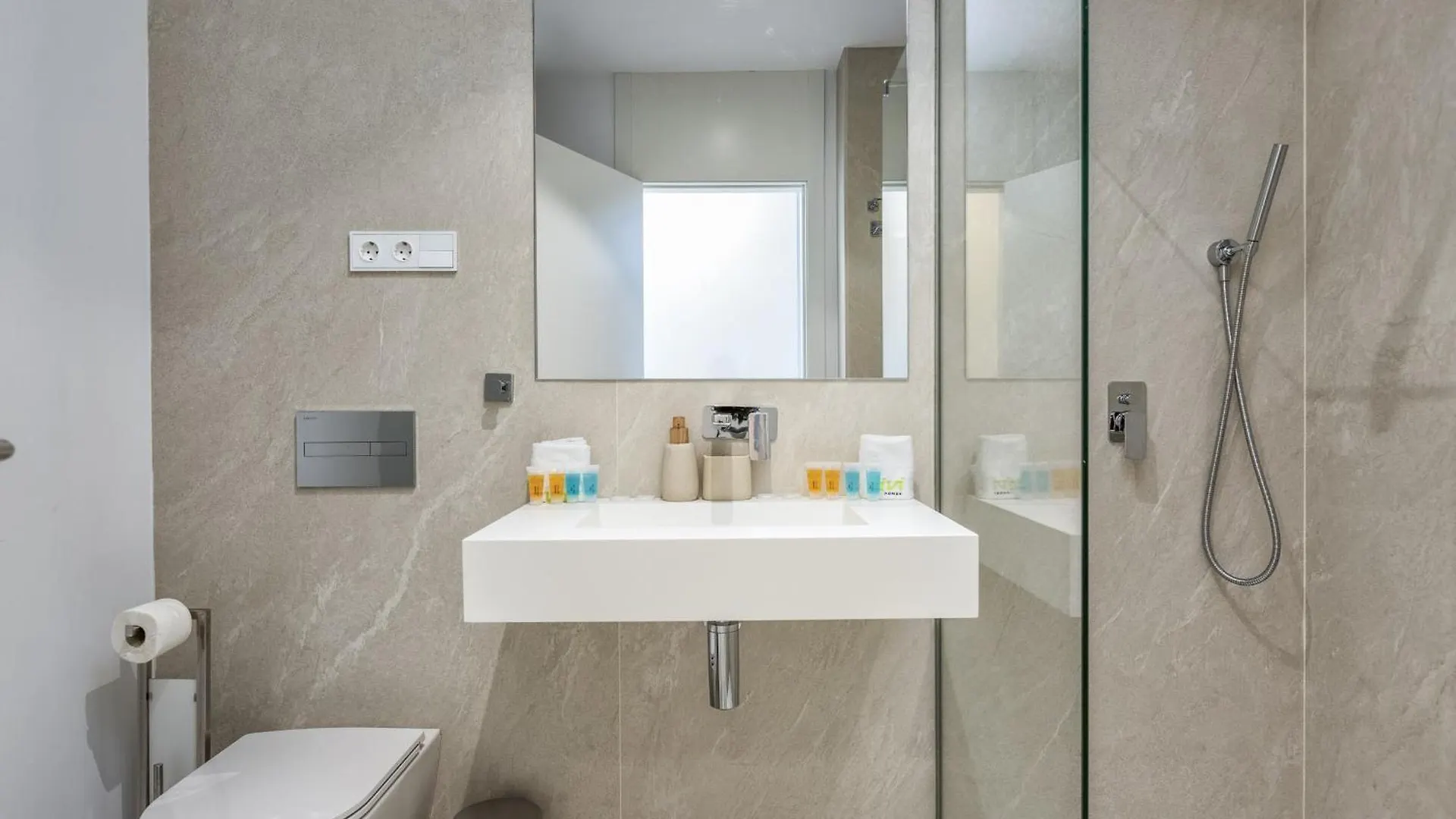 아파트 Vivi Homes - Mali Pool, Jacuzzi, Garden, Gym & Sea View 토레몰리노스 스페인